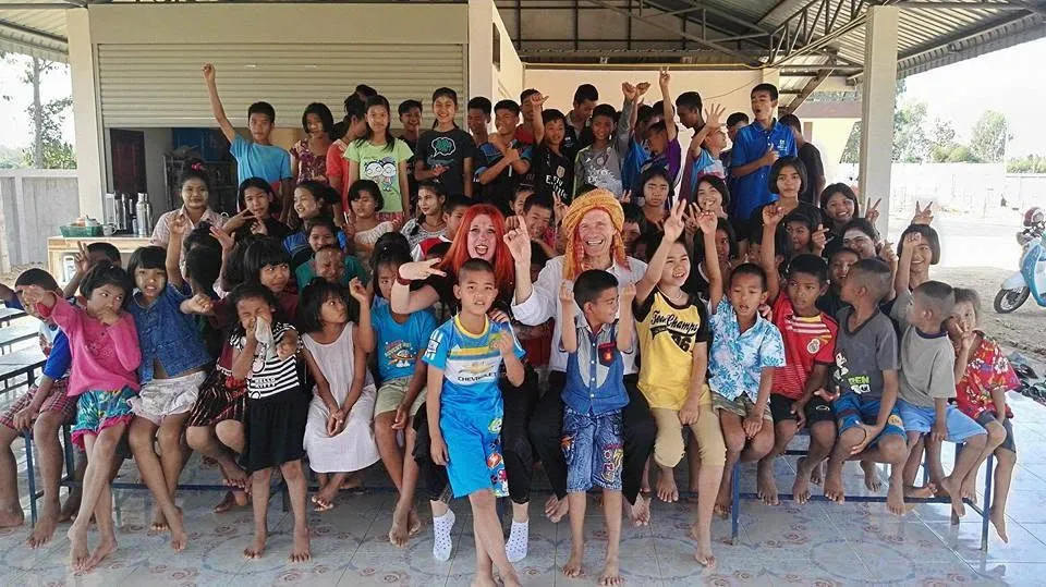Sous le soleil tropical (Écoles des migrants birmans)