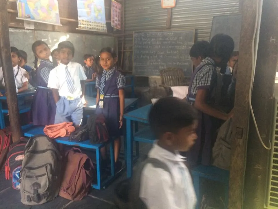 Hampi, le tuk tuk scolaire (Hampi — Inde)