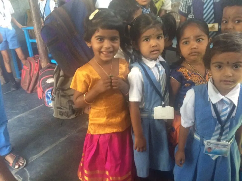Hampi, le tuk tuk scolaire (Hampi — Inde)